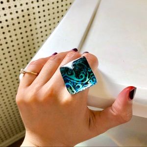 NEW Swirly ice cube real glass ring in blue